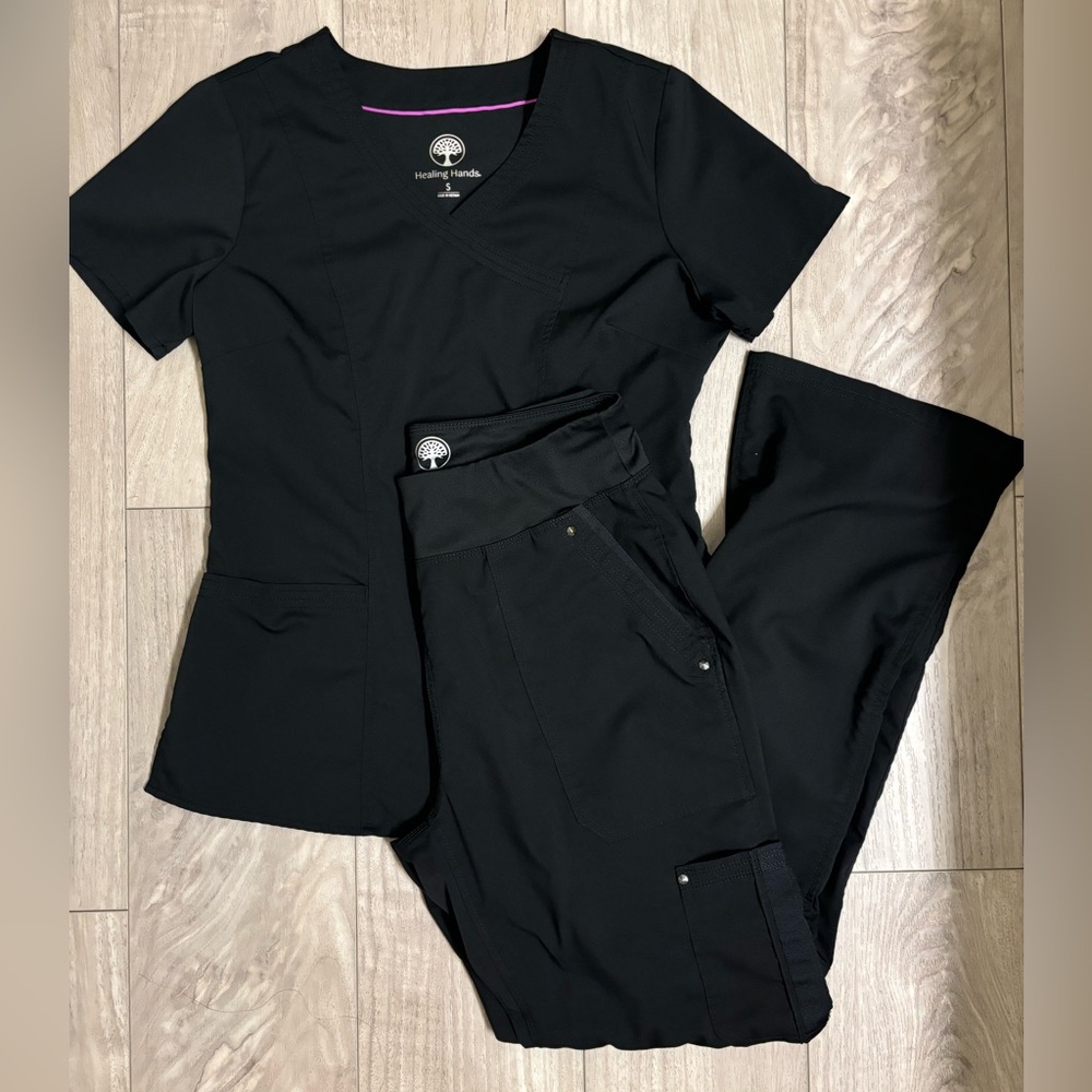 Healing Hands black small/small tall scrub set